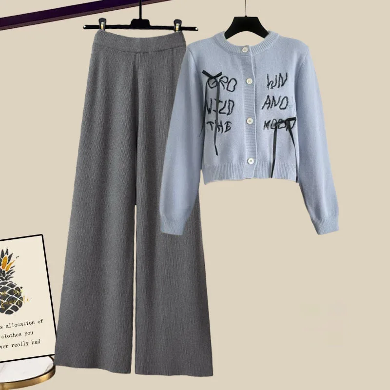 Женский трикотажный комплект из двух предметов