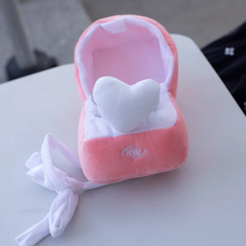 

13cm Simulation Plush Diamond Ring Case Toys Confession Prop Couple Ring Box Toys for Girlfriend Engagement Wedding Gifts