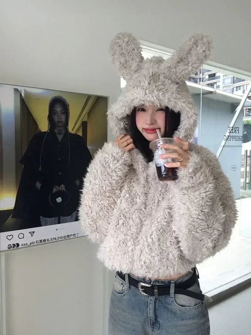 Милое плюшевое пальто с заячьими ушками и капюшоном на молнии женское в