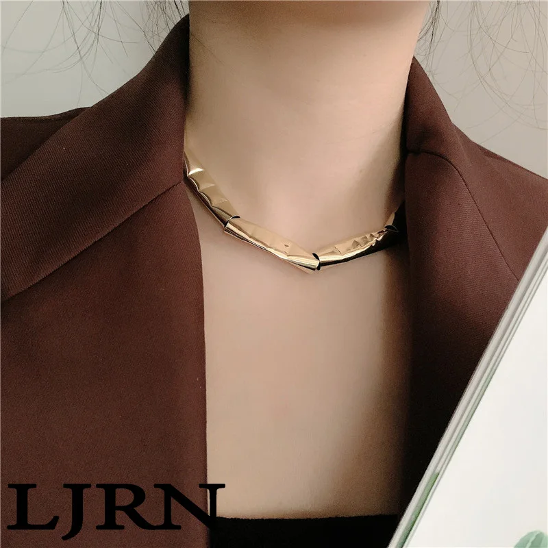 

Новинка 2022, металлическое ожерелье, неправильной геометрической формы, медная трубка, Несексуально увеличенный чокер до ключицы в стиле панк для женщин и мужчин, ювелирные изделия