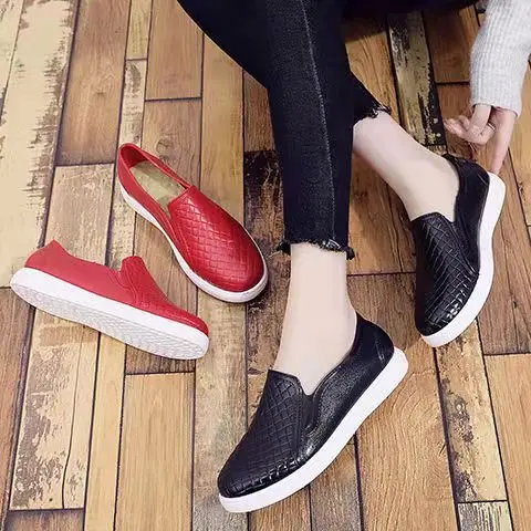 Rain Boots Women Fashion Waterproof PVC Winter Rain Shoes New Arrivals Garden Washing Work Shoes Casual Rainboots Women Boots