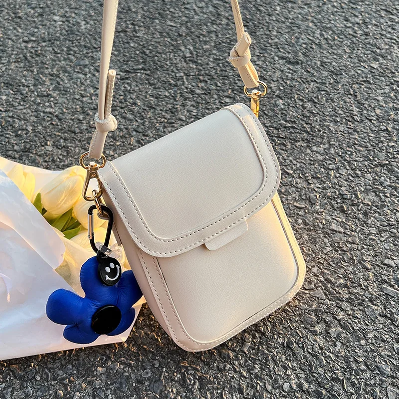 Популярная маленькая женская сумка 2024 новый стиль модная простая на плечо