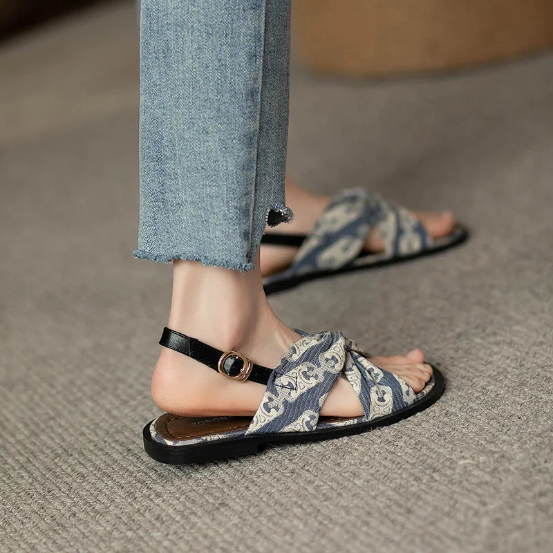 

Сандалии женские из мягкой ПУ кожи, удобные босоножки на плоской подошве, с пряжкой, гладиаторы, Повседневная модная обувь, лето