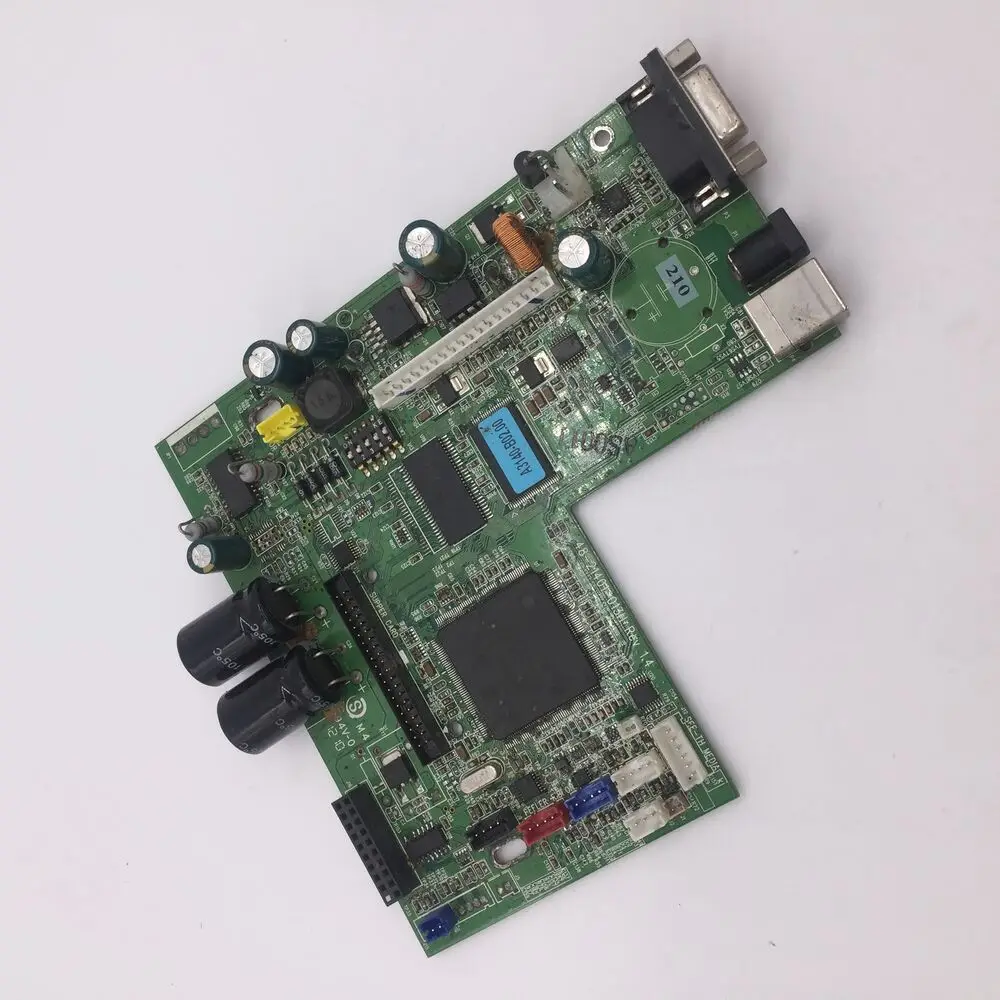 

Материнская плата для разных USB-устройств