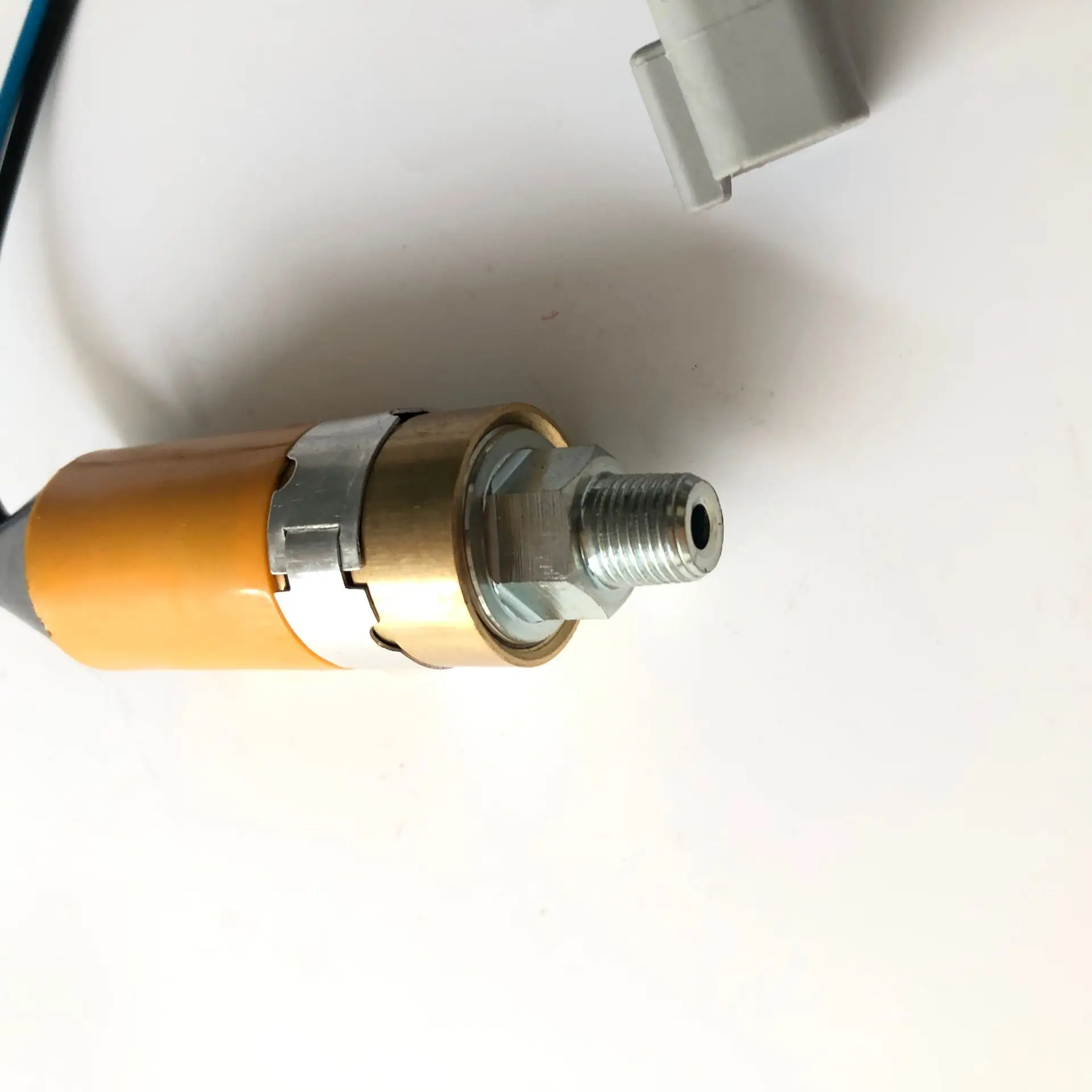 1070614 107-0614 Новый датчик давления масла Common Rail для двигателя CAT CB-434D CB-534D CB-564D CB-634D CD-54