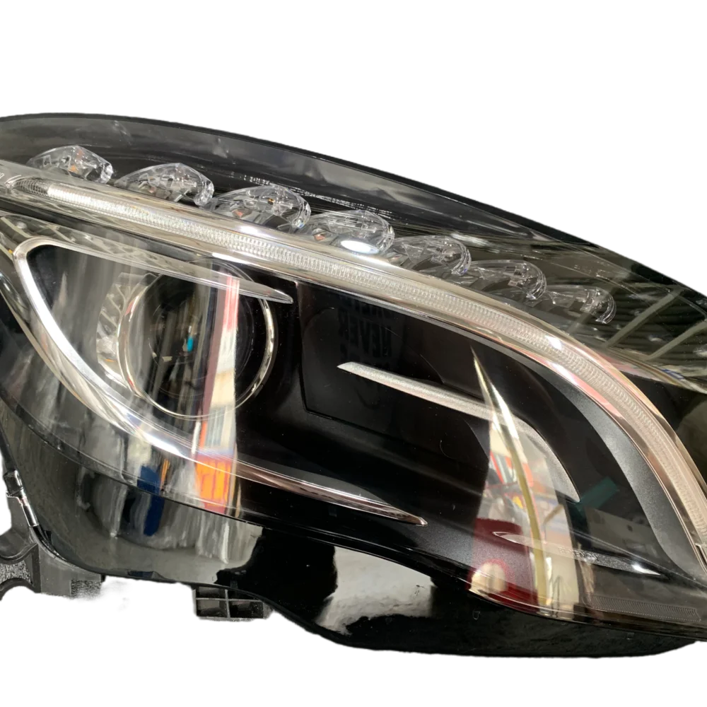 

Suitable for Mercedes Benz GLA W156 front lighting headlights, hernia lights, original high-quality headlights, 15-18 years old