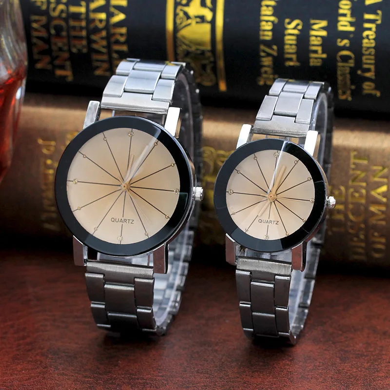 

Hot boys and girls couples watches quartz steel chain alloy sports watch