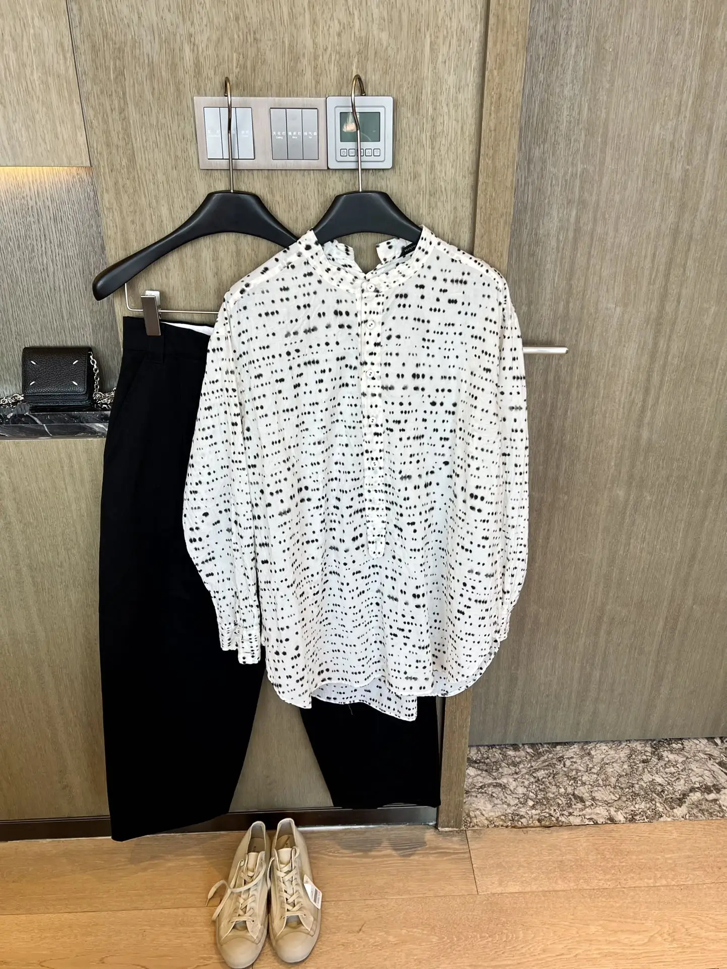 

2023 spring and summer women's clothing fashion new Pleated Regular Printed Shirt 0504