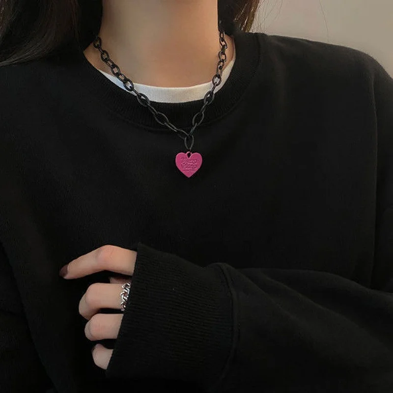 

Love Necklace Choker Collar Heart Pendant Necklce for Women Punk Hip Hop Jewerly Clavicle Chain Thick Cuban Sweater Chain bijoux
