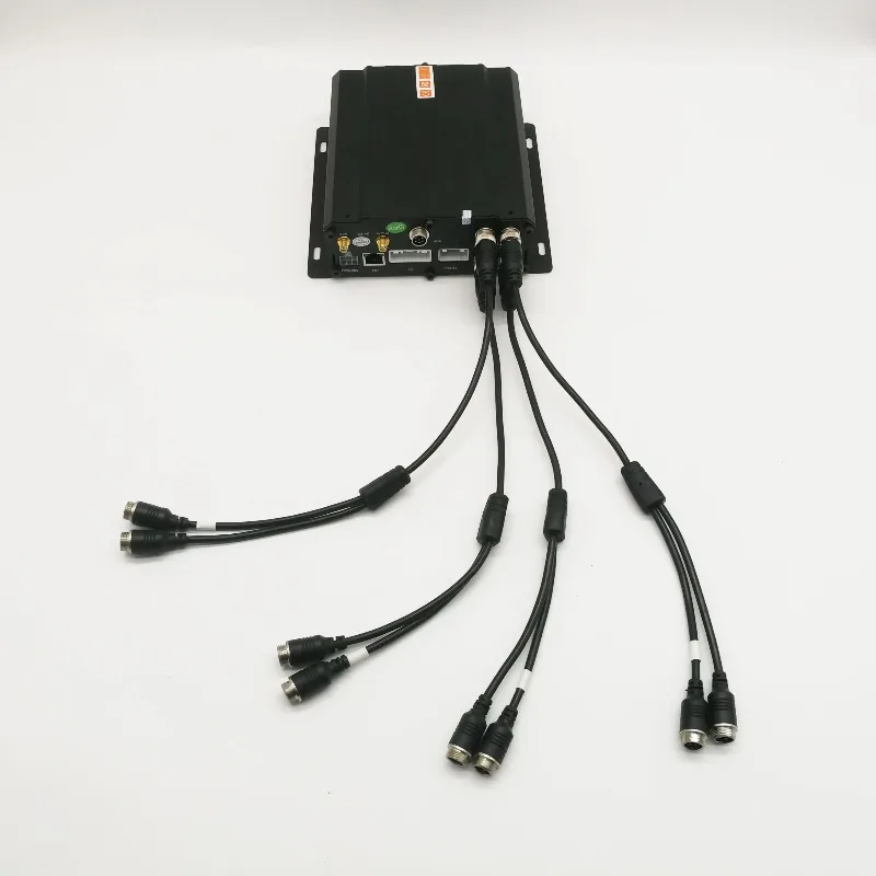 Фото 8-канальный 1080P HD MDVR, точное позиционирование, 4G GPS, горячая точка, жесткий диск, автомобильная рекламная камера №3