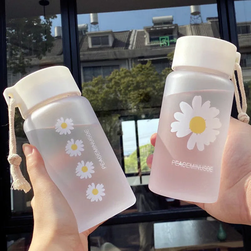 Water Bottle with straw little daisy Sport Plastic Portable for Drinking Coffee Tea Mug Outdoor cups Drink