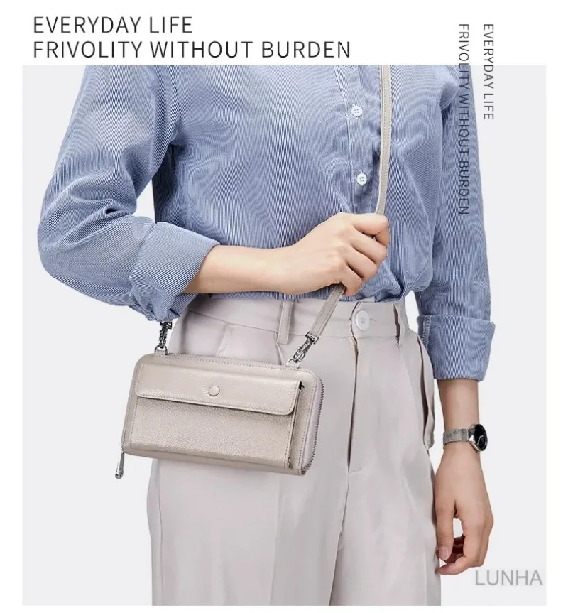 Женская сумка-мессенджер из натуральной кожи с отделением для карт