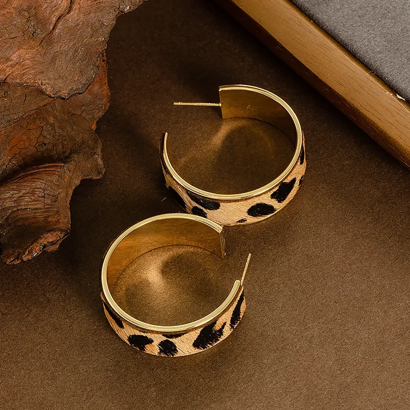 Модные простые серьги из натурального конского волоса в европейском и