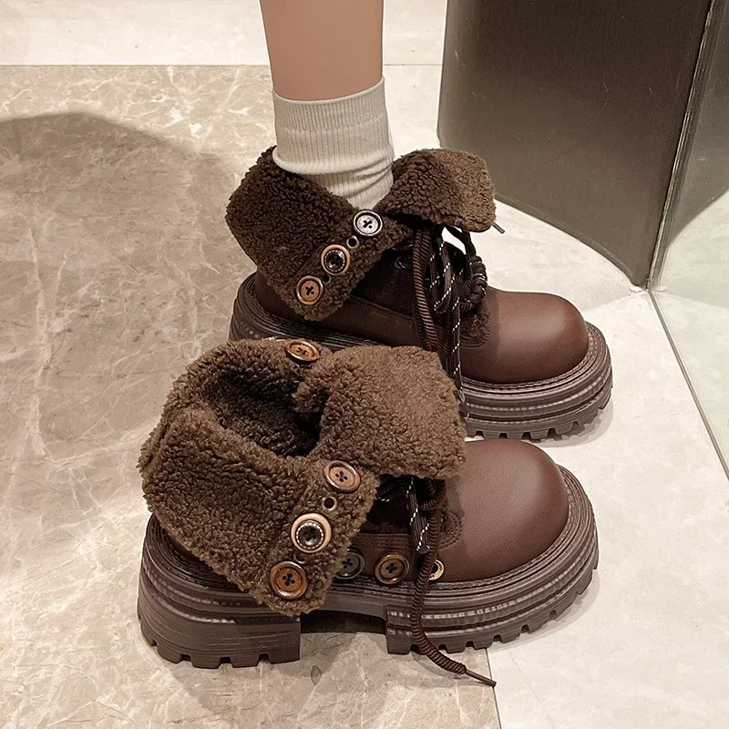 Женские зимние ботильоны на плоской подошве и платформе короткая плюшевая