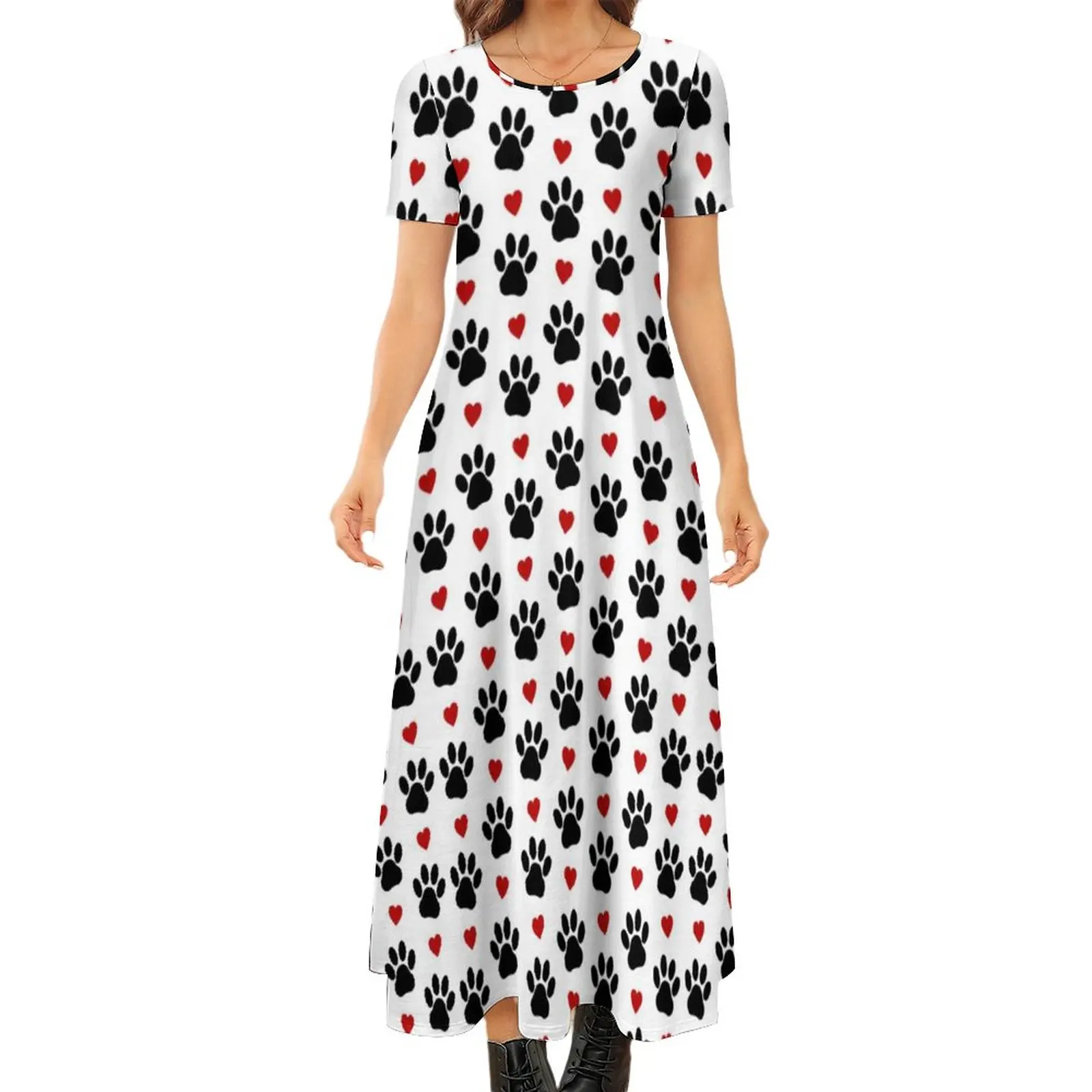 

Женское длинное платье с принтом в виде лап, красного сердца