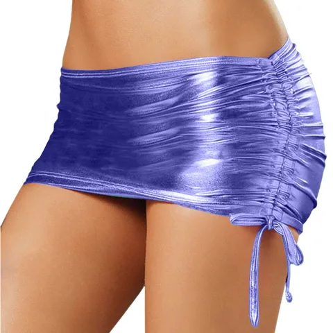 Anus yaqinidagi suvli pimple Erkakni oyinchoq bilan sikayotgan ayolning porno surati