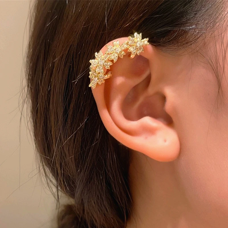 

Trendy Sparkling Gold Color Flowers Crystal Ear Cuffs NO Piercing Ear Clips Fake Cartilage Earrings For Women Wedding Jewelry
