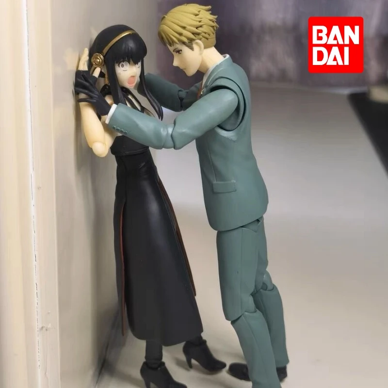 

Оригинальная фигурка Bandai Shf Spy X Family Loid Forger Сумерки из ПВХ аниме экшн-фигурка из ПВХ Коллекционная модель игрушки для детей лучший подарок