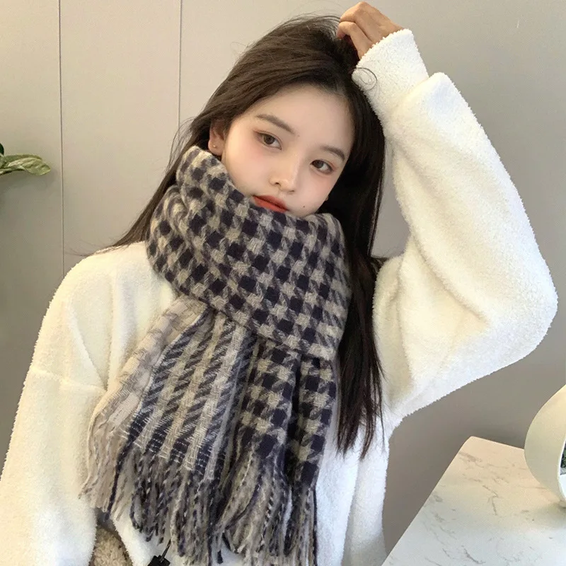 

2021 New Scarf Female Houndstooth Ins Winter Korean Version of Wild Student Couple Male Shawl Warm Scarf