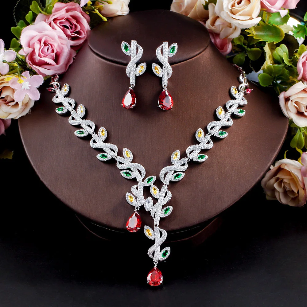 

Cubic Zirconia Water Drop Pendant Necklace Earrings Set Leaf Crystal Choker Women Bridal Luxury Jewelry Wedding Evening Gifts