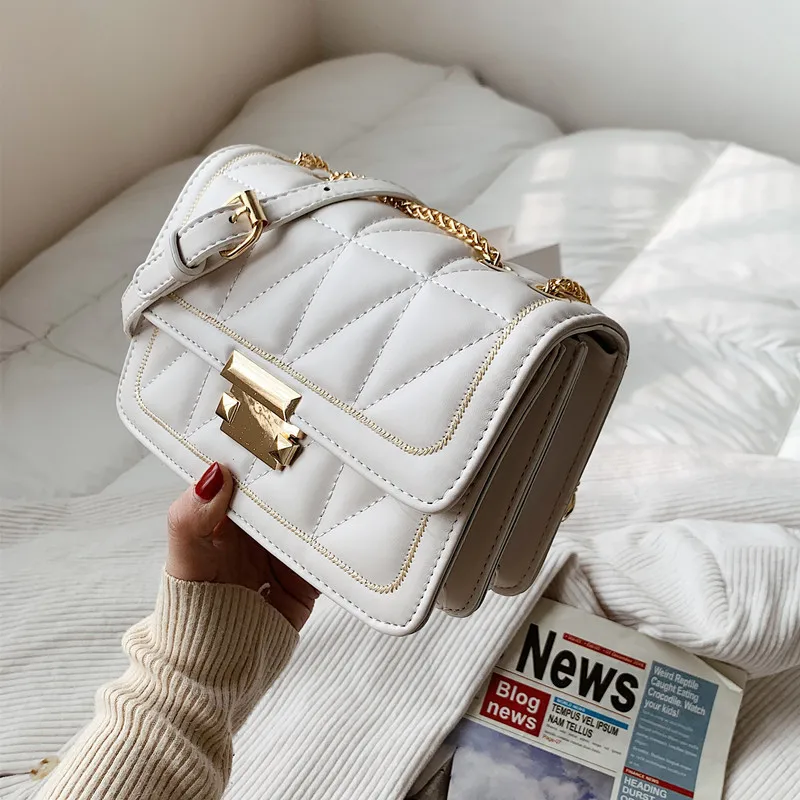 

New Korean fashion one-shoulder small square bag rhombus chain messenger bag