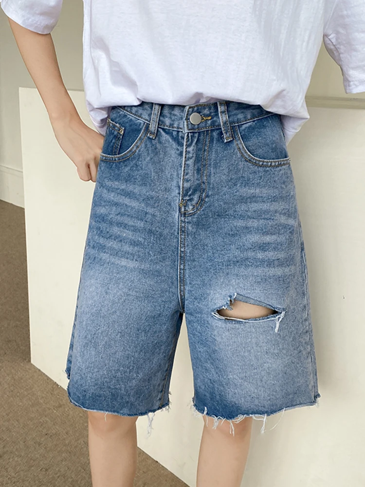 New Spring Summer Women High Waist Hole Frayed Blue Denim Shorts Streetwear Female Wide Leg Button Raw Hem Jeans Shorts