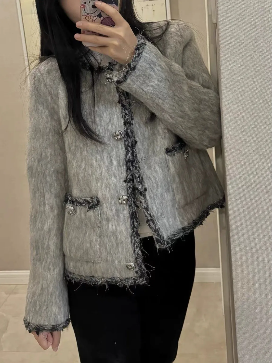 Элегантная высококачественная серая изящная верхняя одежда во французском