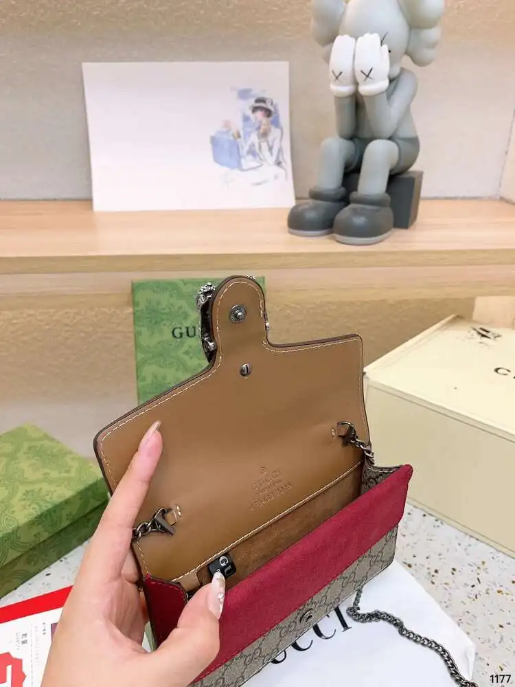 точная копия 1:1 Женская Сумка Из Холста С Красной ОтделкОй |