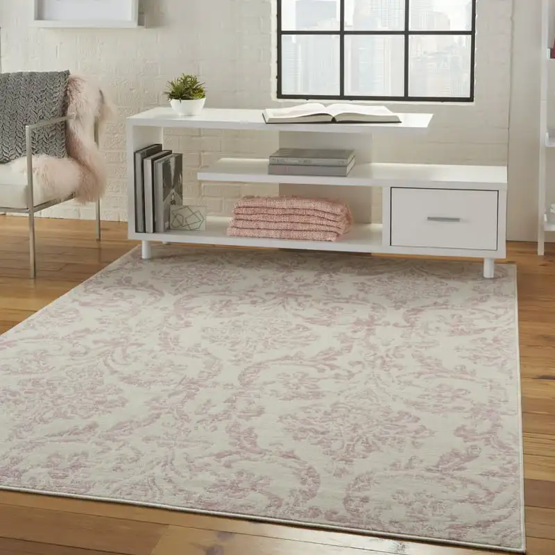 

Vintage Farmhouse Ivory/Pink 5'3" x 7'3" Area Rug, (5' x 7')