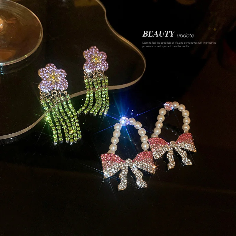 

Silver Needle Set With Diamond, Pearl Bow, Flower Tassel Earrings, Fashionable European And American Design, Sweet Net