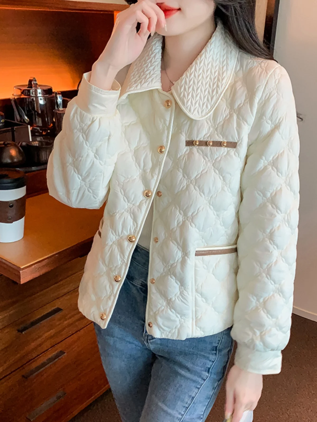 Counter Yi Amashi 2024 женская одежда осенне-зимняя новая легкая стеганая куртка с