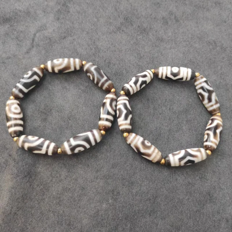 

2pcs/lot special ancient intangible cultural heritage penetration process two three-eye agate dzi bead bracelet natural Brown