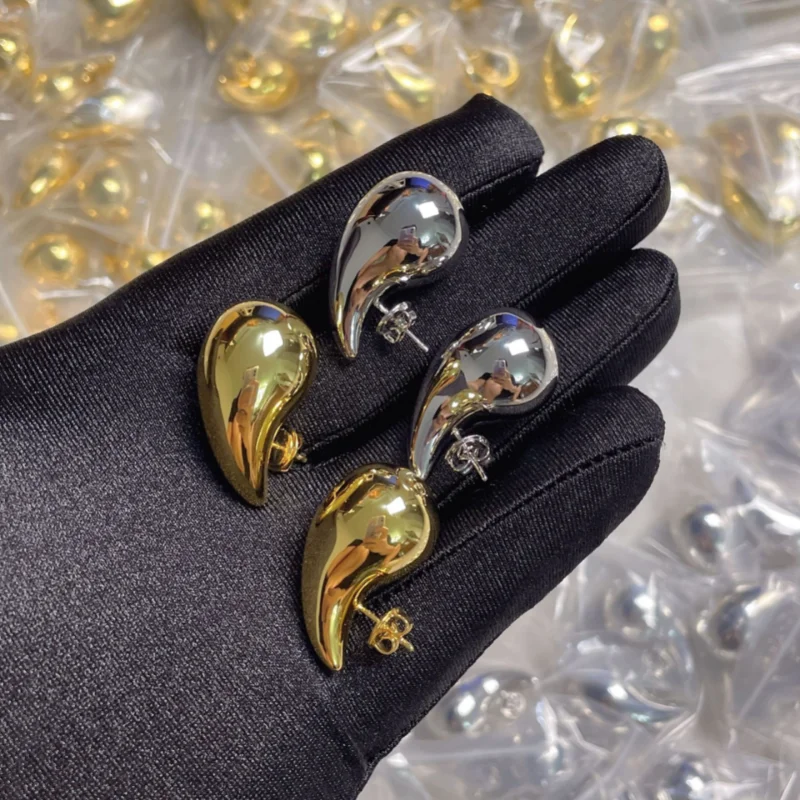 

LONDANY earrings gold and silver two-tone teardrop-shaped brass glossy earrings women's French personality stud earrings