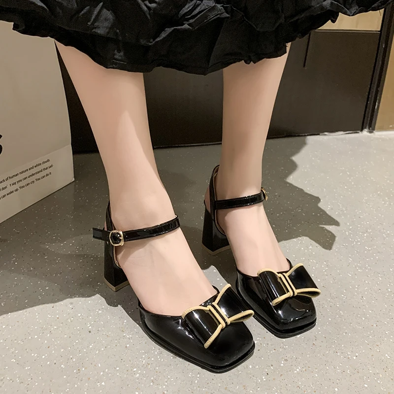 

Новинка лета 2022, Модные женские сандалии с открытым носком на толстом каблуке, повседневные сандалии Baotou, милые студенческие Универсальные женские туфли на высоком каблуке