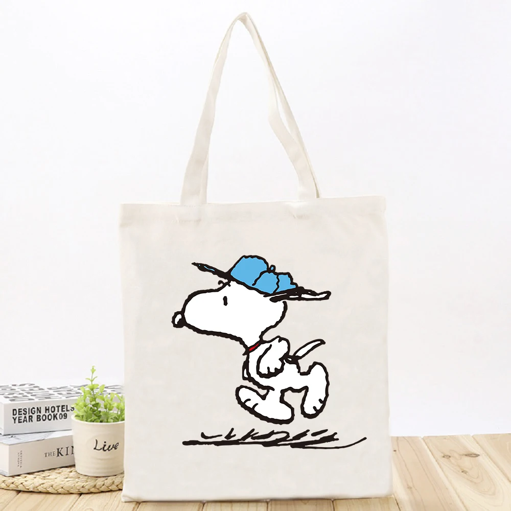 

Женская сумка через плечо Snoopy, модная красивая Холщовая Сумка с принтом, водонепроницаемая простая Удобная Вместительная дорожная сумка дл...