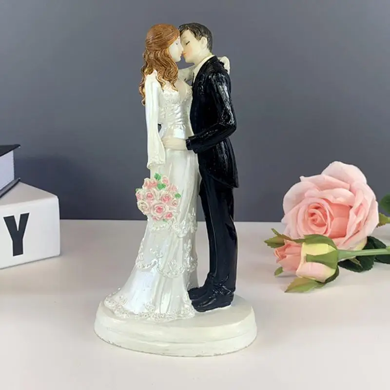 

Wedding Layout Prop Cake Dessert Table Decor Brid Groom Wedding Decoration Supplies Cake Love Bridegroom Bride Craft Ornaments