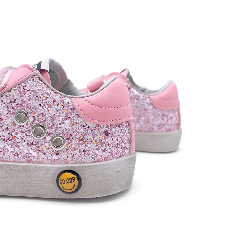 Кроссовки для девочек на весну и осень детские модные брендовые спортивные