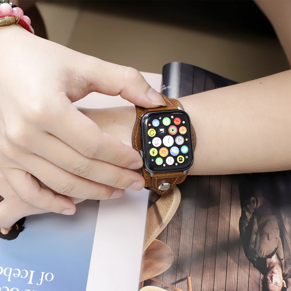 Retro Genuine Leather Hollow Sensor Rivet Strap for Apple Watch 7 Band Series 6 SE 5 4 3 Bracelet for Men Women Iwatch Belt
