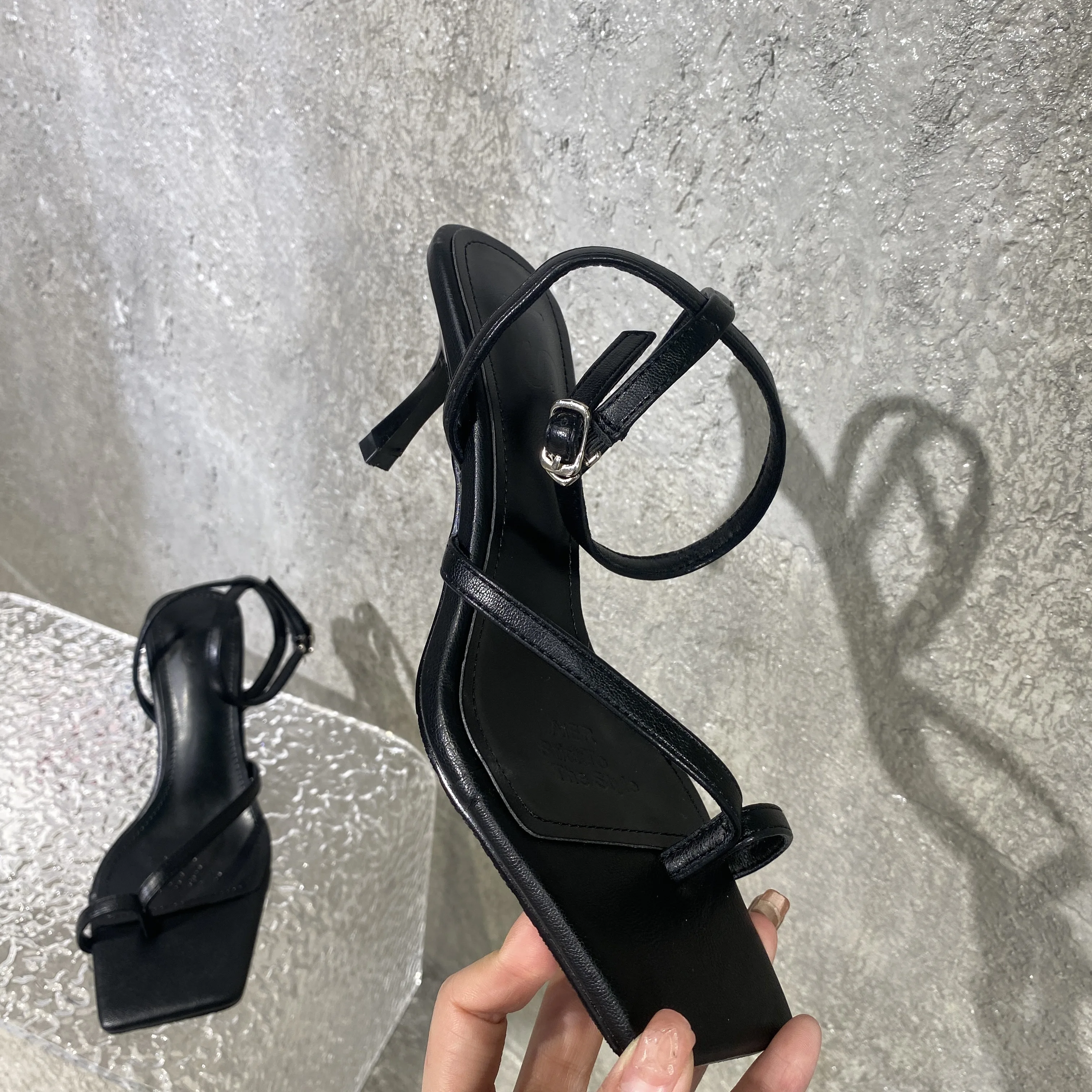 

Fashion Brand Ankle Strap Heels Sandals Casual Summer Shoes Women Open Toe Chunky High Heels Narrow Band Elegant Sandalias Mujer