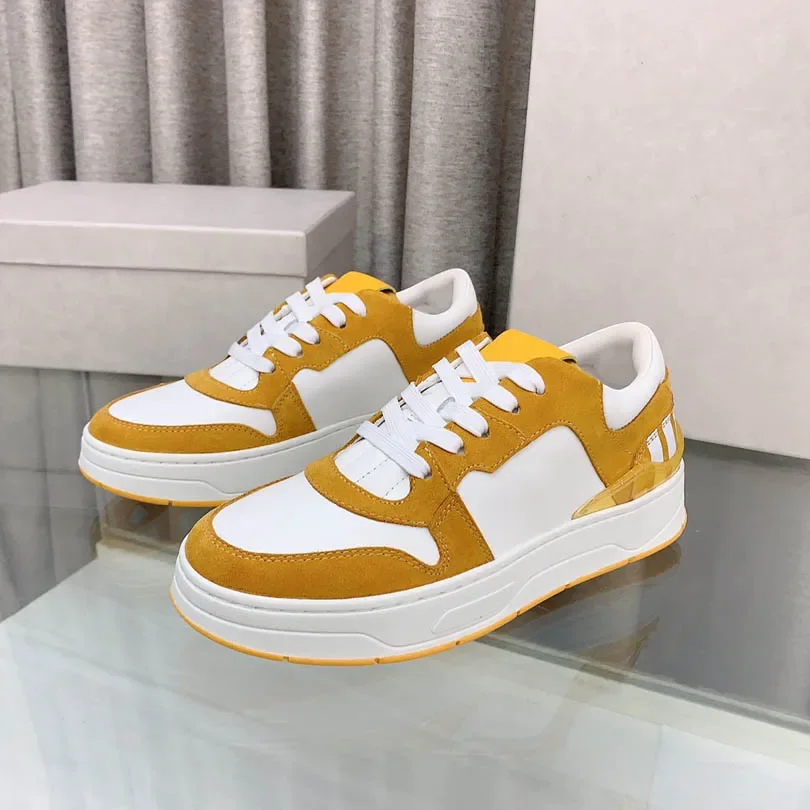 Женские кроссовки из натуральной кожи с круглым носком Размеры 35-40