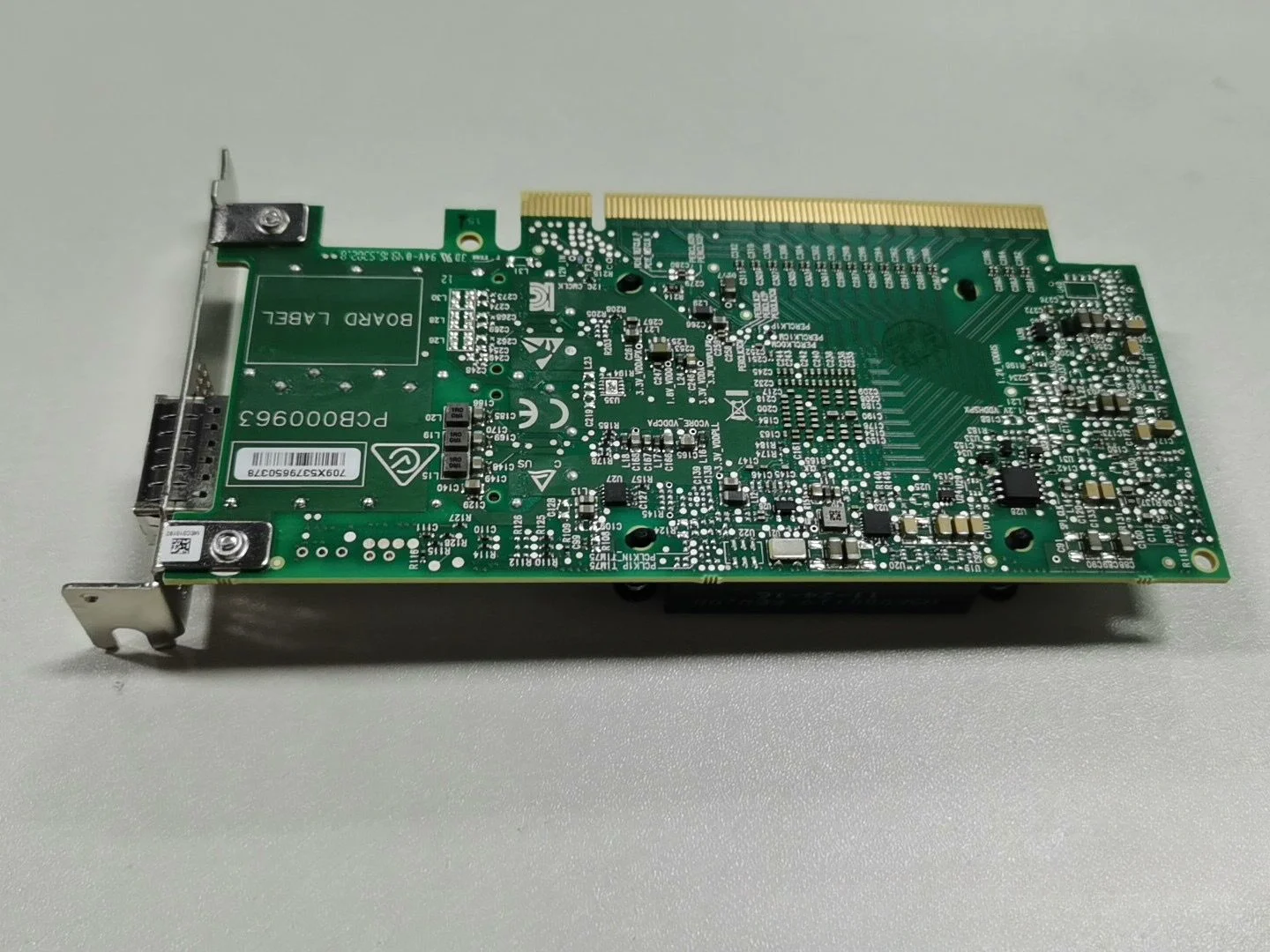 Сетевая карта Mellanox MCX455A-ECAT ConnectX-4 100GbE |   Однопортовый адаптер QSFP28 PCIe 3.0 x16 (art.: 3920dbdef5797) - 3920dbdef5797