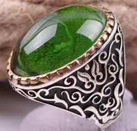 2022 new retro inlaid emerald ring high end sense to attend the banquet party ring luxury jewelry engraving pattern hand jewelry