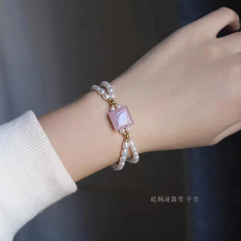 

Браслет из натурального пресноводного жемчуга ручной работы