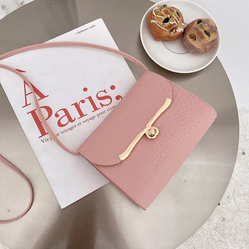 

Женская сумка на плечо, Новинка лета 2022, стильная Корейская сумка-мессенджер, сумка конфетных цветов с замковой пряжкой, стандартный кошелек