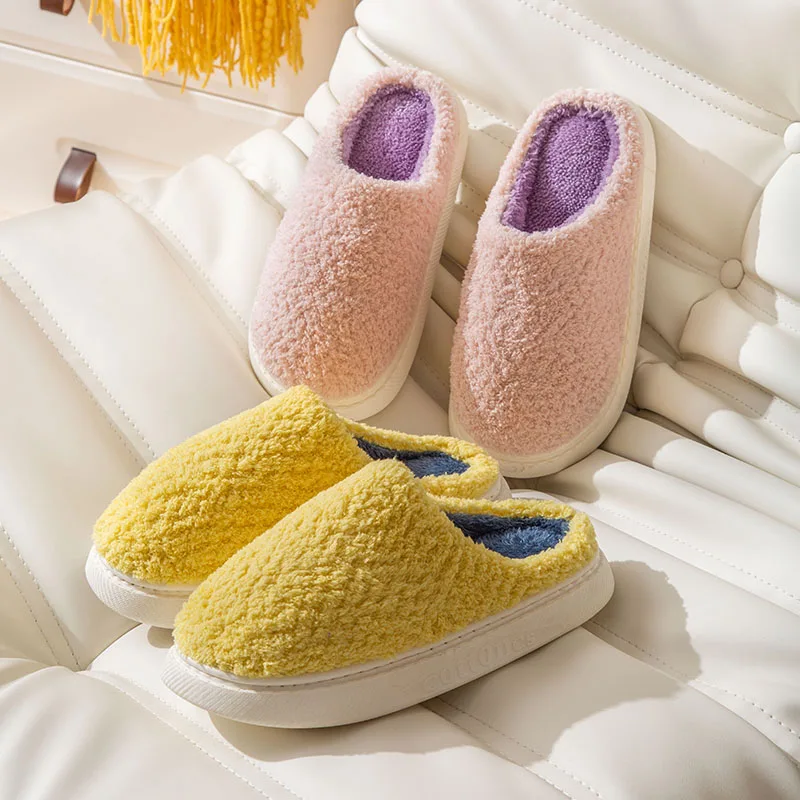 Купи Comwarm Winter Warm Slippers For Women Men Home Fluffy Furry Slippers New Fashion Soft Plush Platform Non Slip Bedroom Slides за 499 рублей в магазине AliExpress