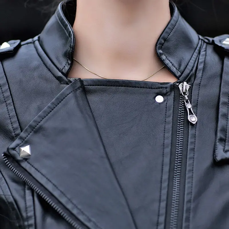Womens PU Leather Short Jackets 2022 Spring Faux Fur Zipper Rivets Splicing Irregular Black Ladies Skinny Locomotive Small Coats
