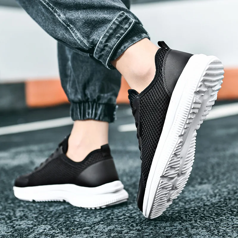 Мужская обувь лето 2024 новые кроссовки дышащие легкие для бега мужские модные