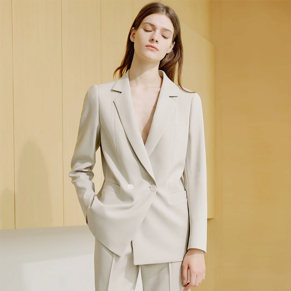 Костюм женский зимний однотонный Белый однобортный деловой повседневный костюм