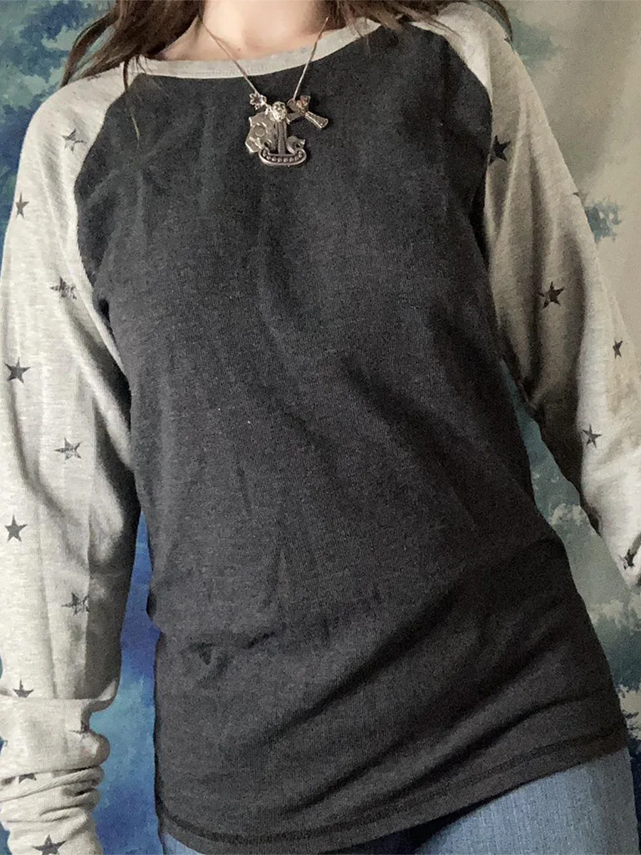 

Женский топ в стиле гранж, черно-серая свободная футболка с длинным рукавом и круглым вырезом, с принтом в виде звезд, уличная одежда в стиле ретро