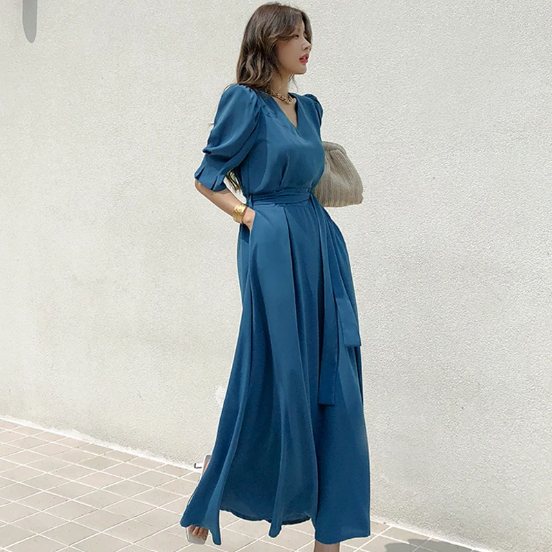 Женское платье во французском стиле элегантное с V-образным вырезом поясом и